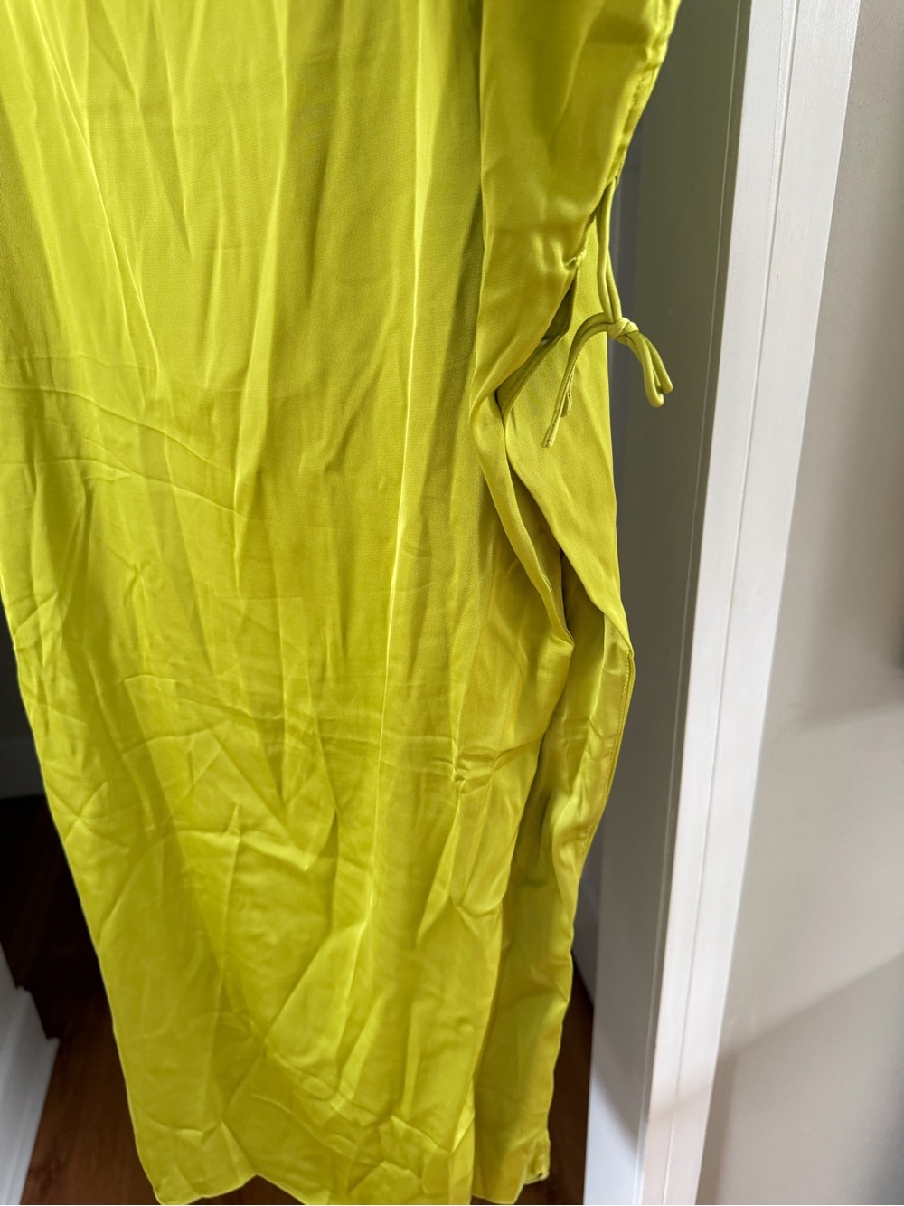 Oh Polly One-Shoulder Lime Green Satin Crop Set - Picture 7 of 7